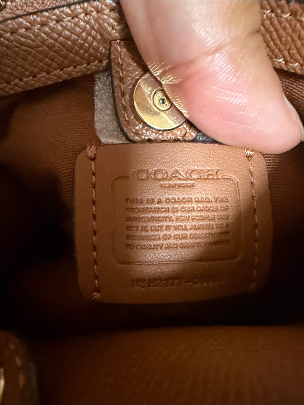 Coach mini town bucket bag in signature canvas with Coach Radial Rainbow NWOT - Picture 6 of 8